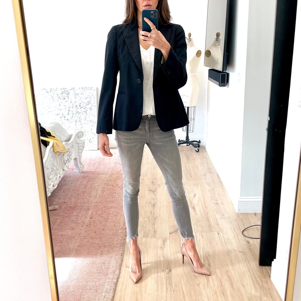 Dark grey striped wool Theory blazer size 4